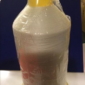 Sewing thread/American & Efird Bonded made a USA